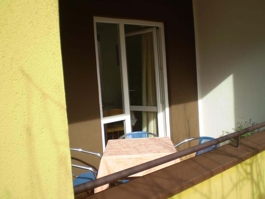 Apartments Ingrid Novigrad  Екстер'єр фото