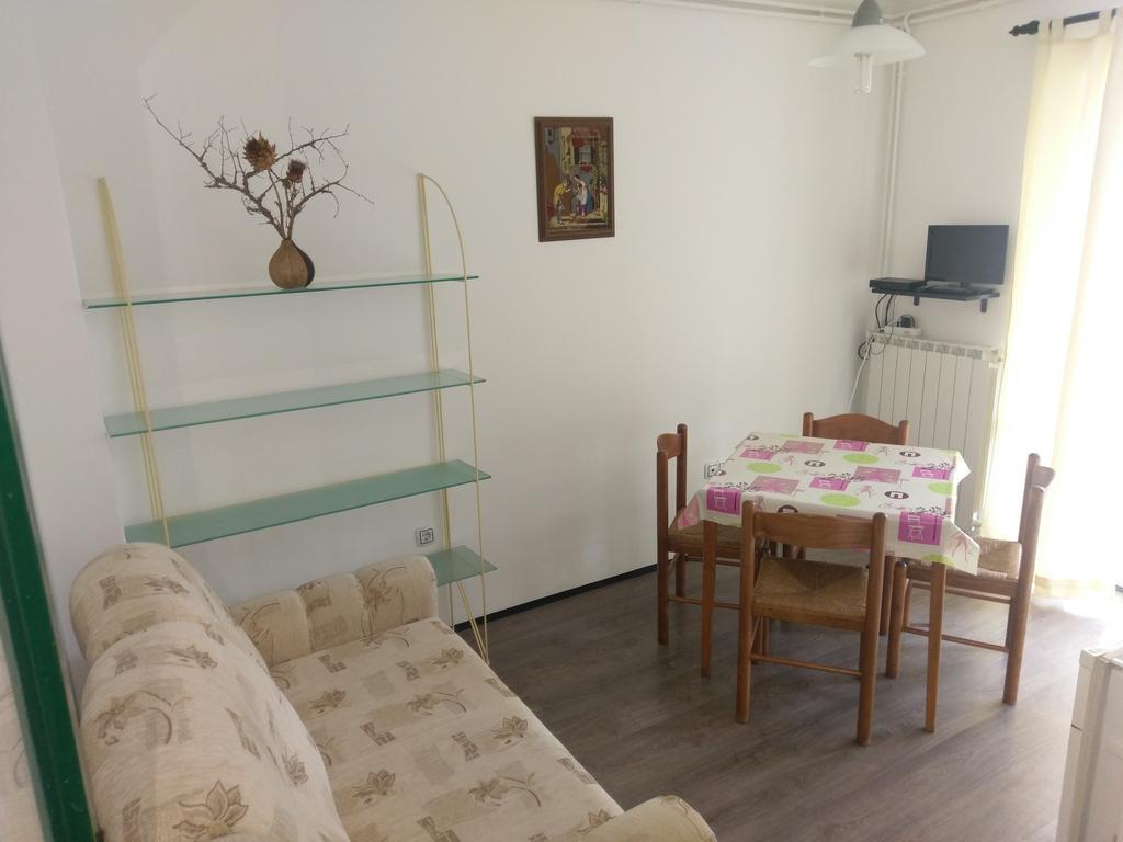 Apartments Ingrid Novigrad  Екстер'єр фото